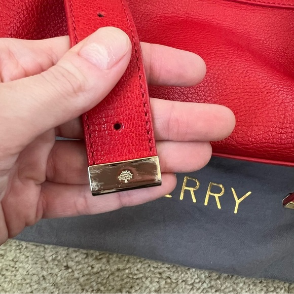 Mulberry Valentine Alexa limited edition heart studs - Picture 8 of 16